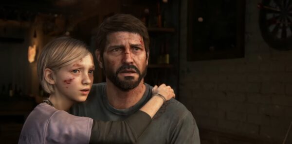 Джоэл и Элли обнимаются в помещении, The Last of Us