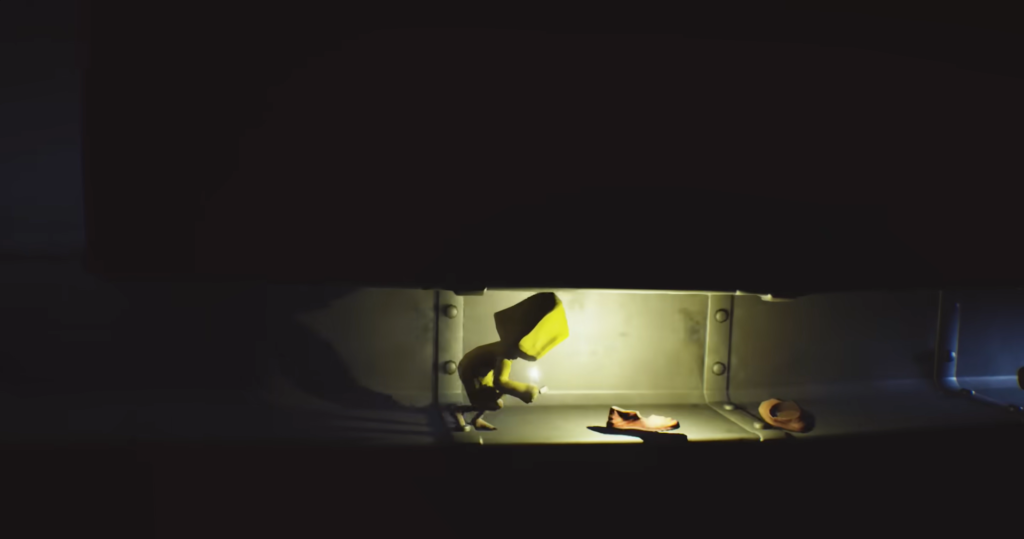 Шестая из Little Nightmares крадётся по вентиляции с фонариком