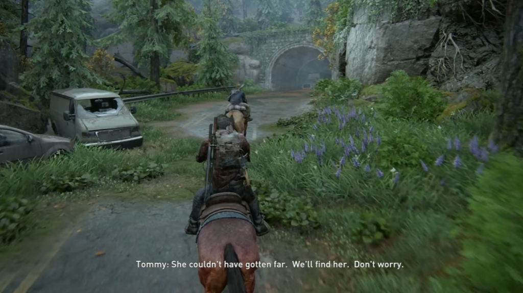 Элли из The Last of Us едет верхом по дороге
